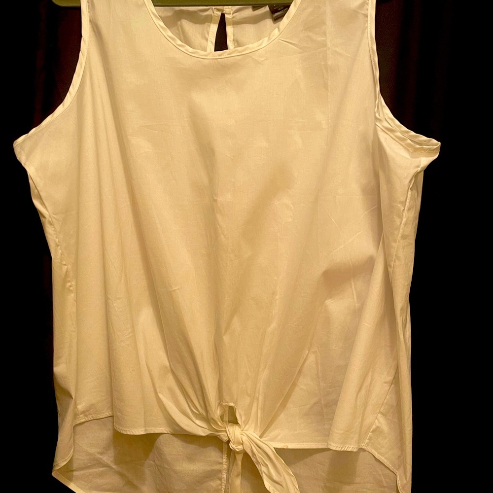 White sleeveless blouse